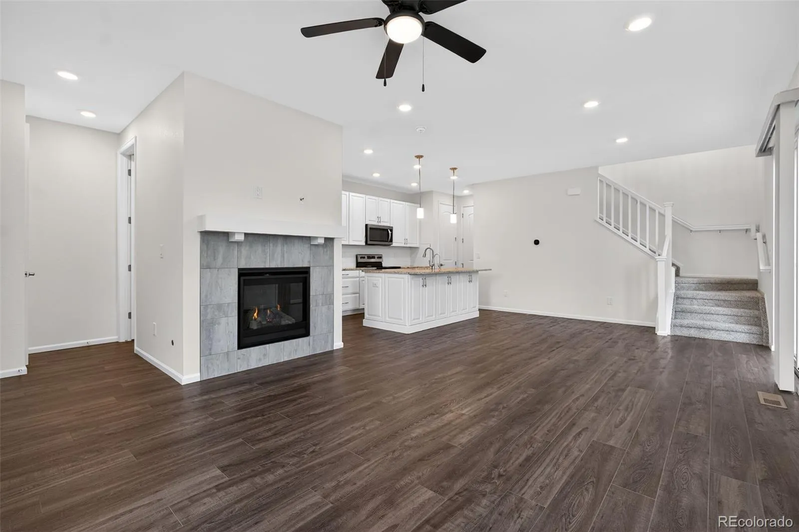 6050 N Netherland Court Aurora CO 80019 | MLS #REC6648829 05032026211843 1600 4