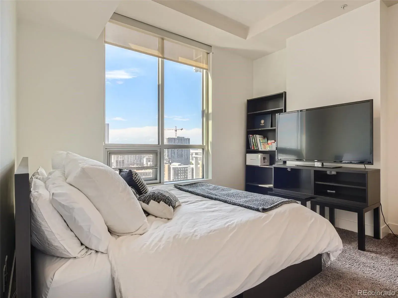 03032026040900 1600 13