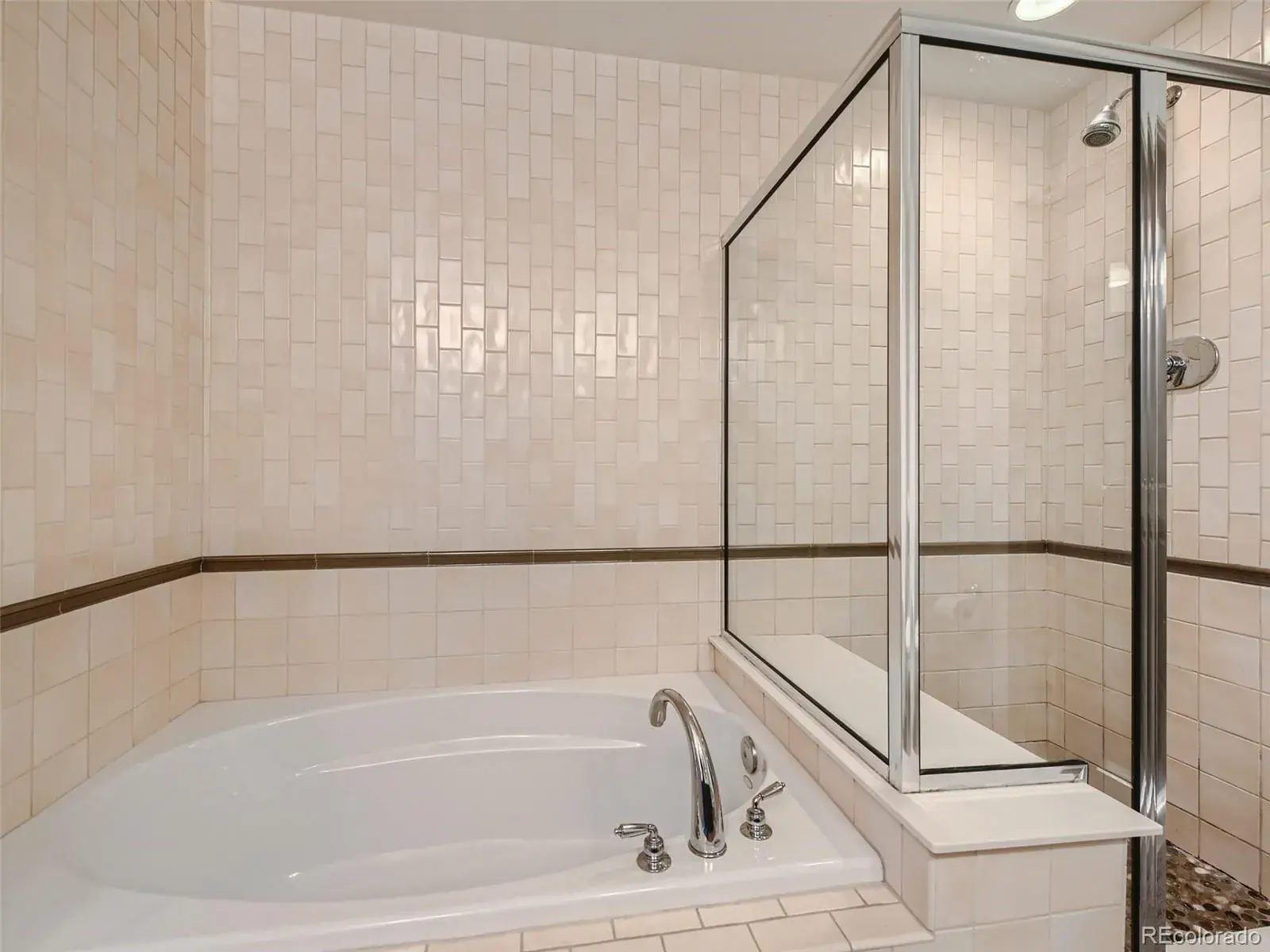 03032026040900 1600 17