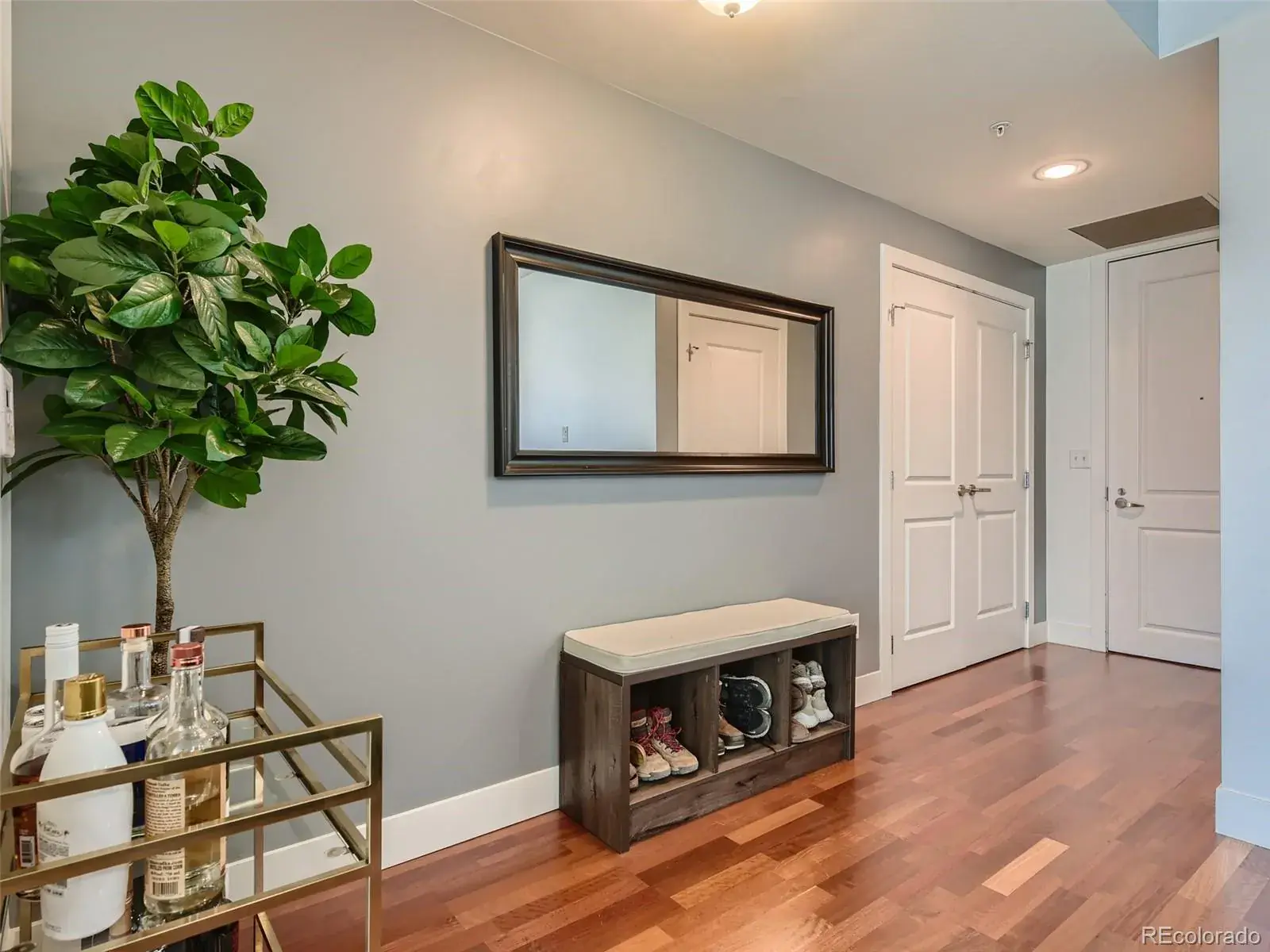 03032026040900 1600 2