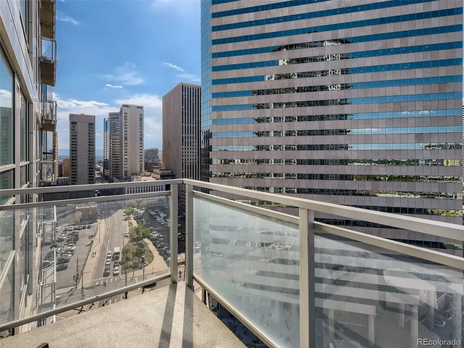 03032026040900 1600 21