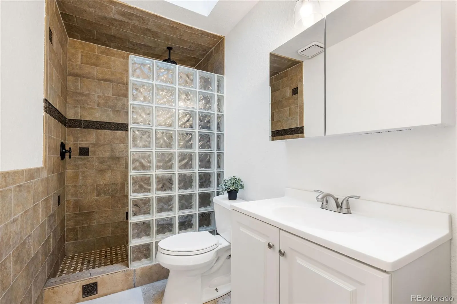 04172026022504 1600 22