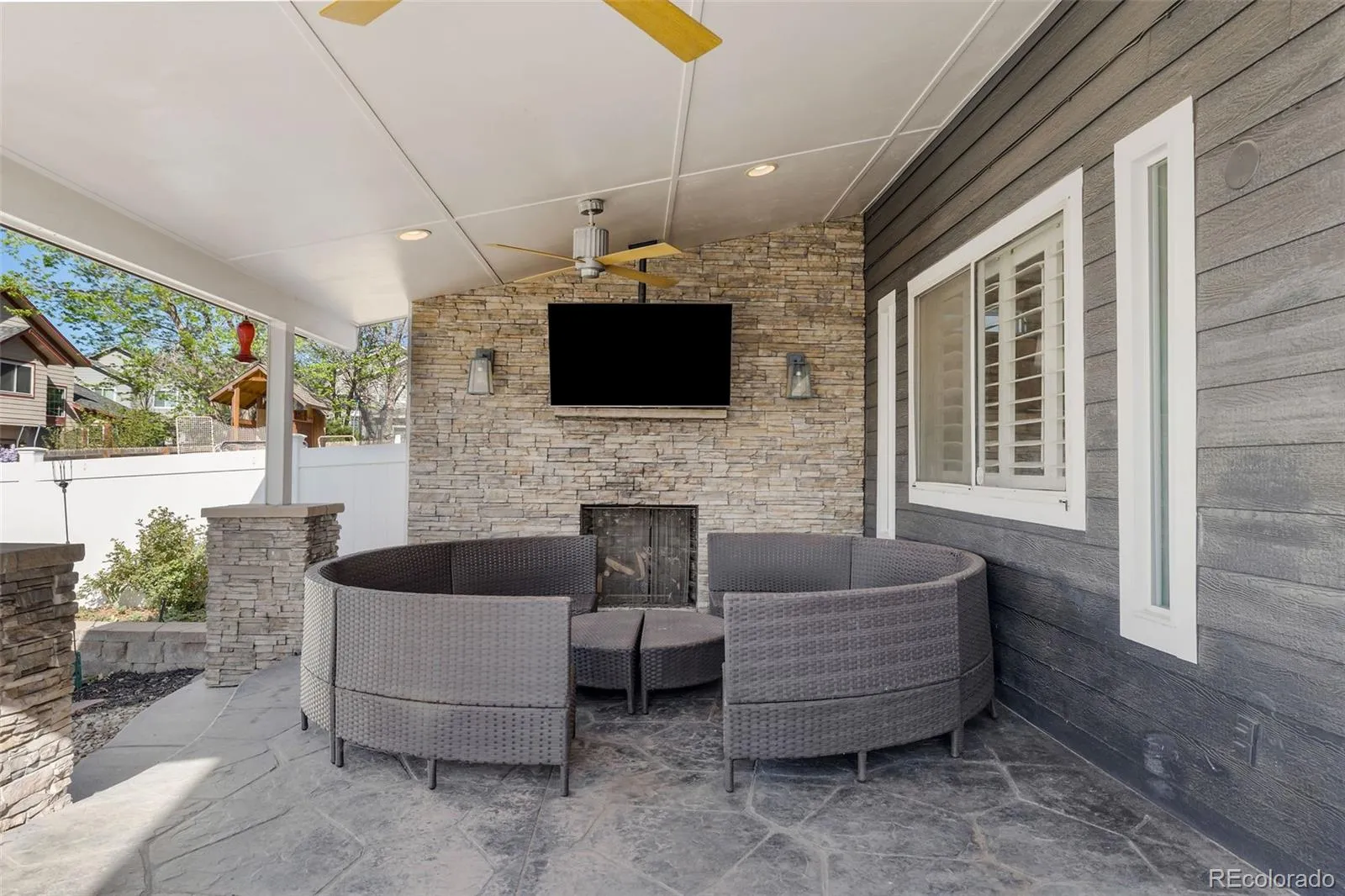 04172026022504 1600 36