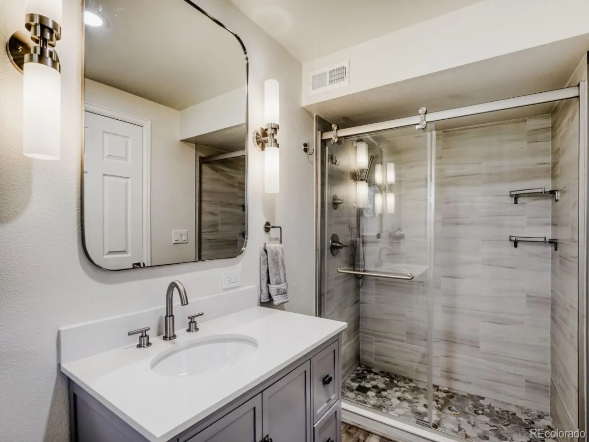 16290 E Powers Place Centennial CO 80015 MLS #REC6656733 05072026021751 1200 34