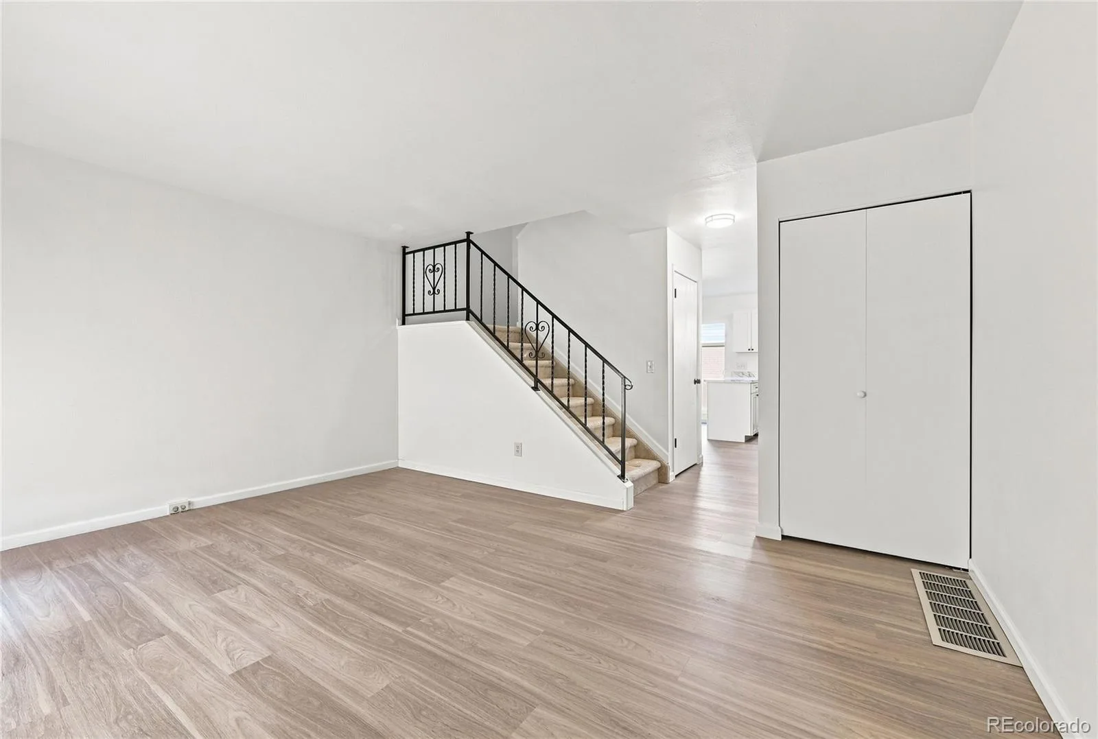 794 S Patton Court Denver CO 80219 | MLS #REC6657296 08252026185633 1600 3