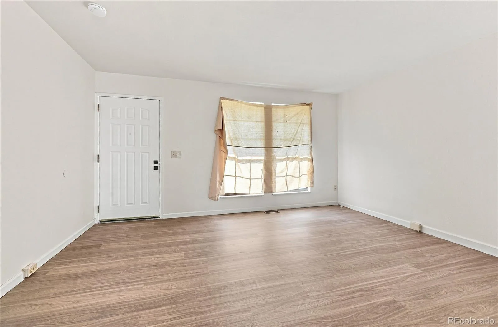 794 S Patton Court Denver CO 80219 | MLS #REC6657296 08252026185633 1600 5