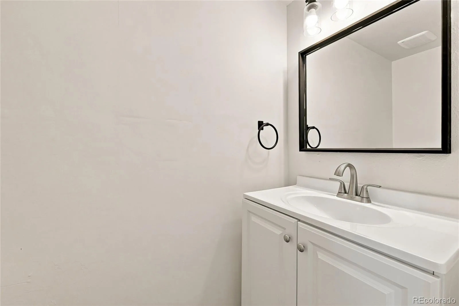 794 S Patton Court Denver CO 80219 | MLS #REC6657296 08252026185633 1600 6