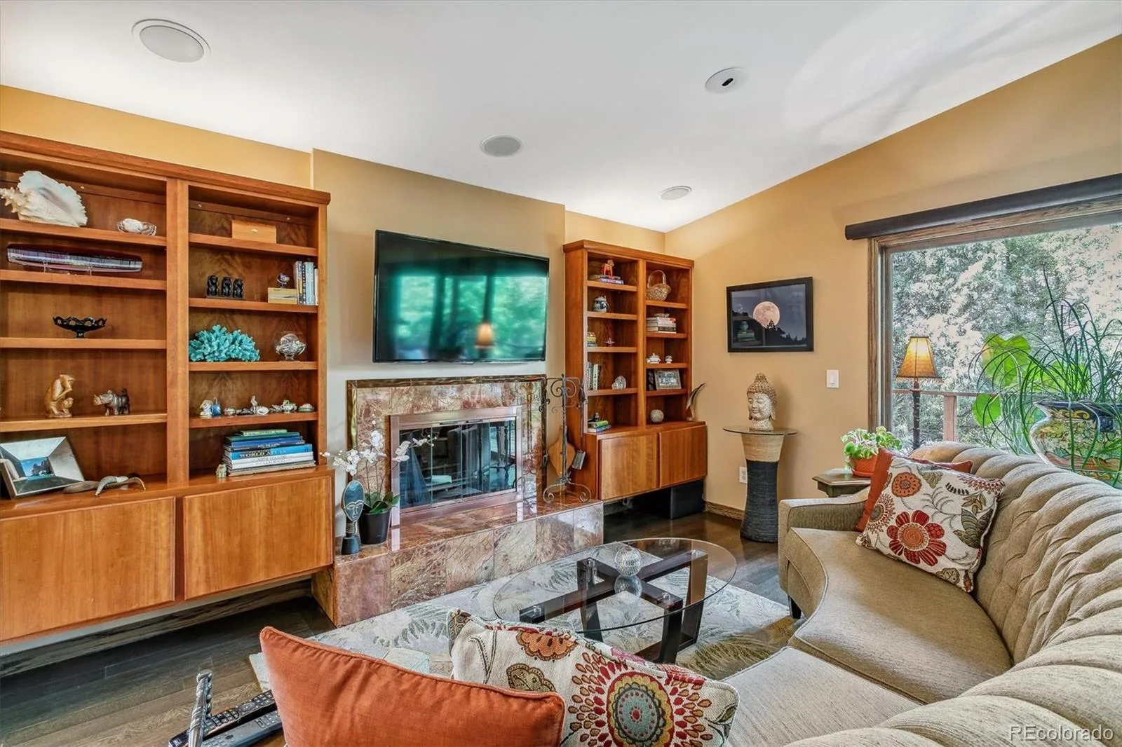 9041 E Jewell Circle Denver CO 80231 | MLS #REC6658564 08242026202250 1600 17