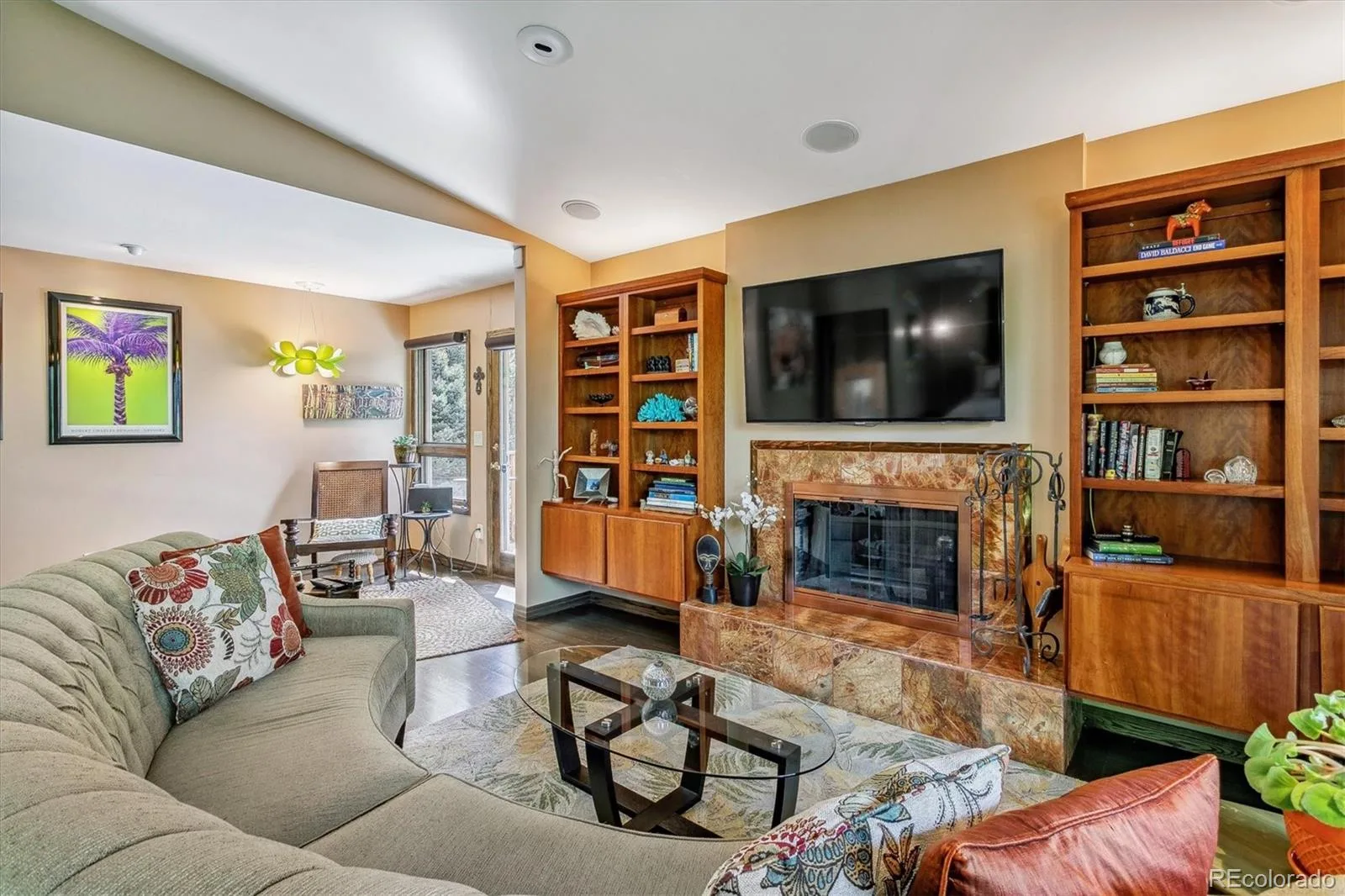 9041 E Jewell Circle Denver CO 80231 | MLS #REC6658564 08242026202250 1600 18