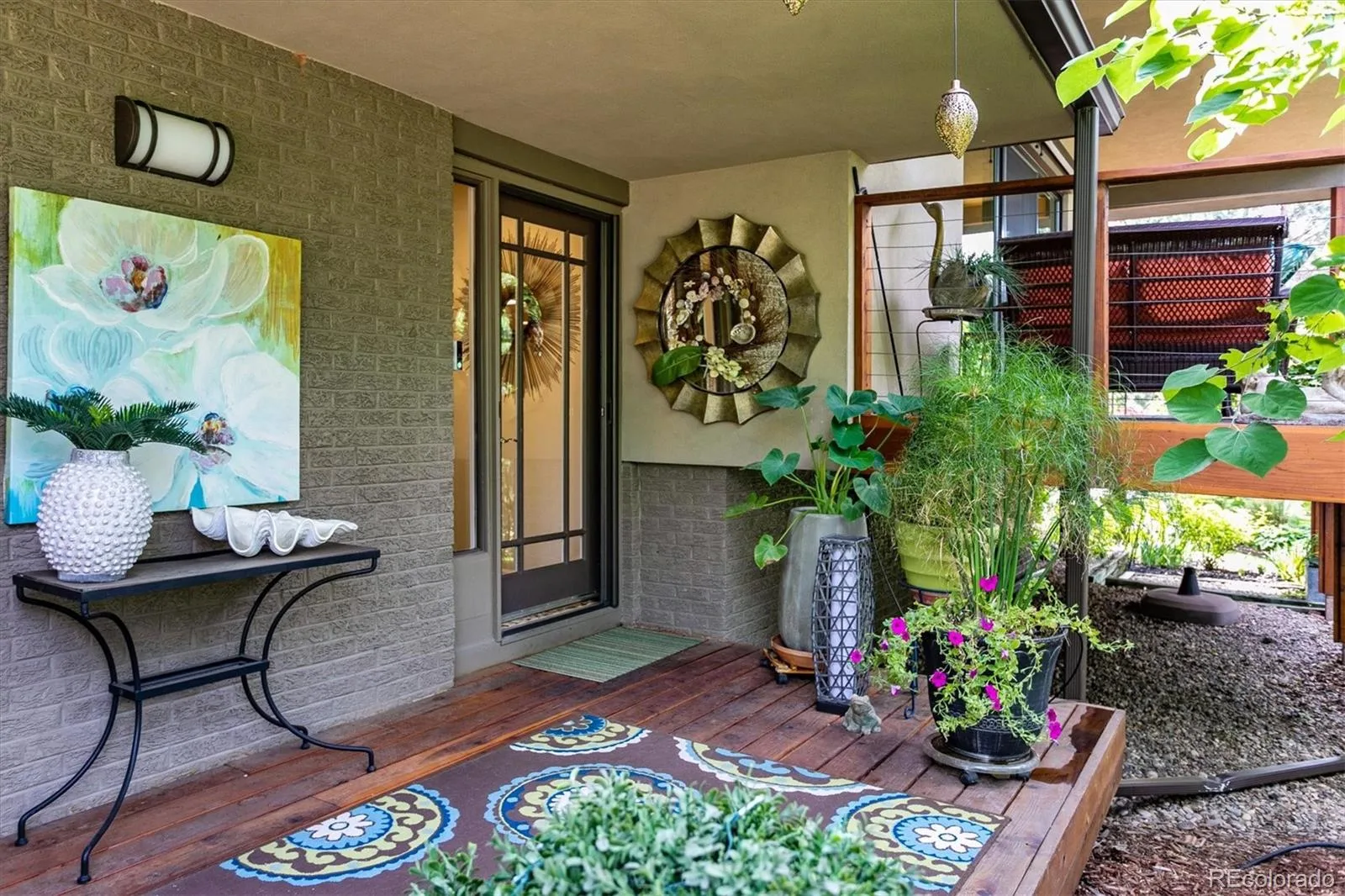 9041 E Jewell Circle Denver CO 80231 | MLS #REC6658564 08242026202250 1600 7