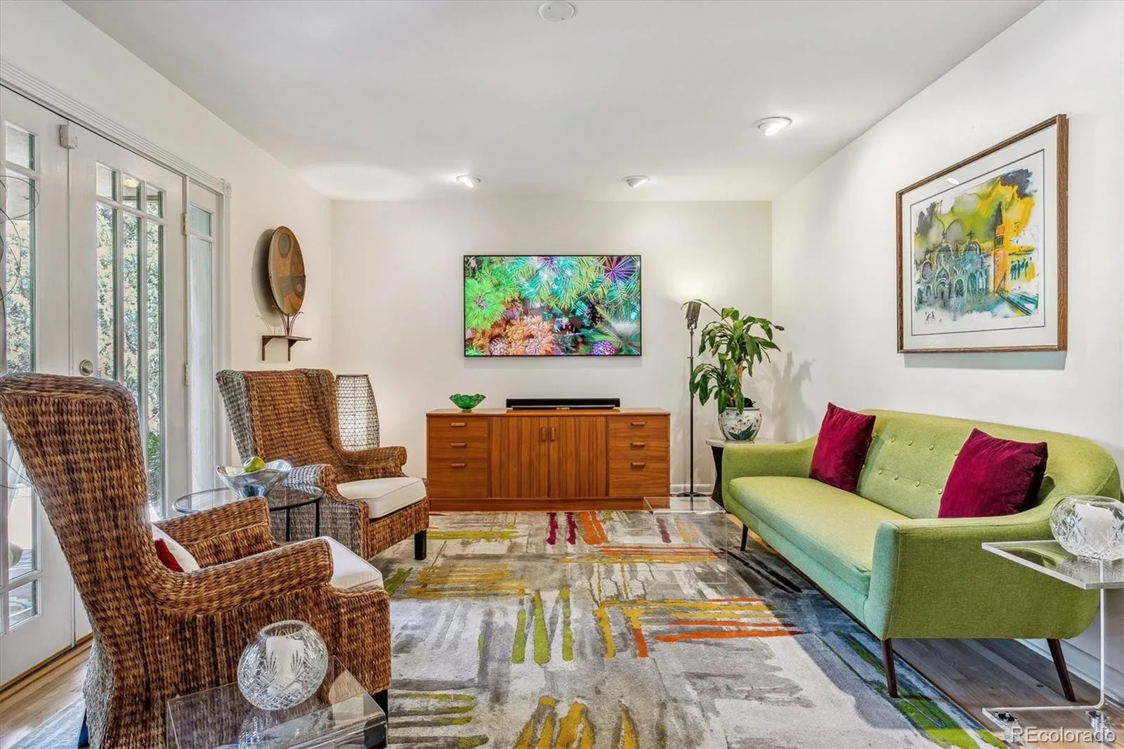 9041 E Jewell Circle Denver CO 80231 | MLS #REC6658564 08242026202250 1600 8