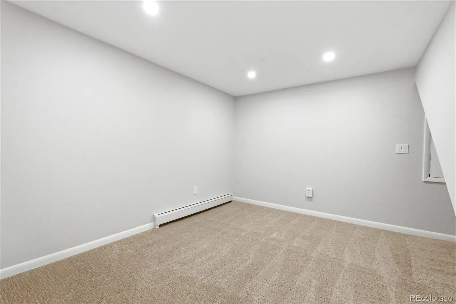 613 S Oneida Way Denver CO 80224 MLS #REC6658866 05022026162241 1600 36