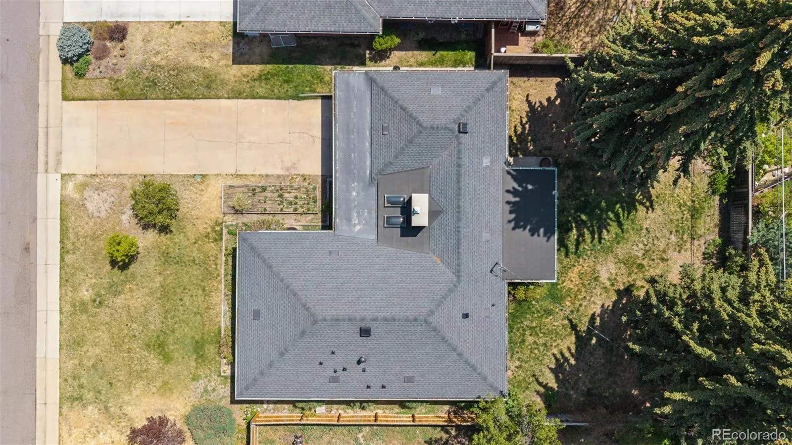 613 S Oneida Way Denver CO 80224 MLS #REC6658866 05022026162241 1600 44