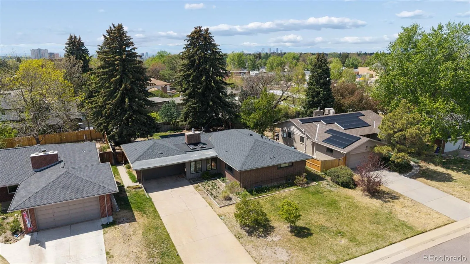 613 S Oneida Way Denver CO 80224 MLS #REC6658866 05022026162241 1600 45