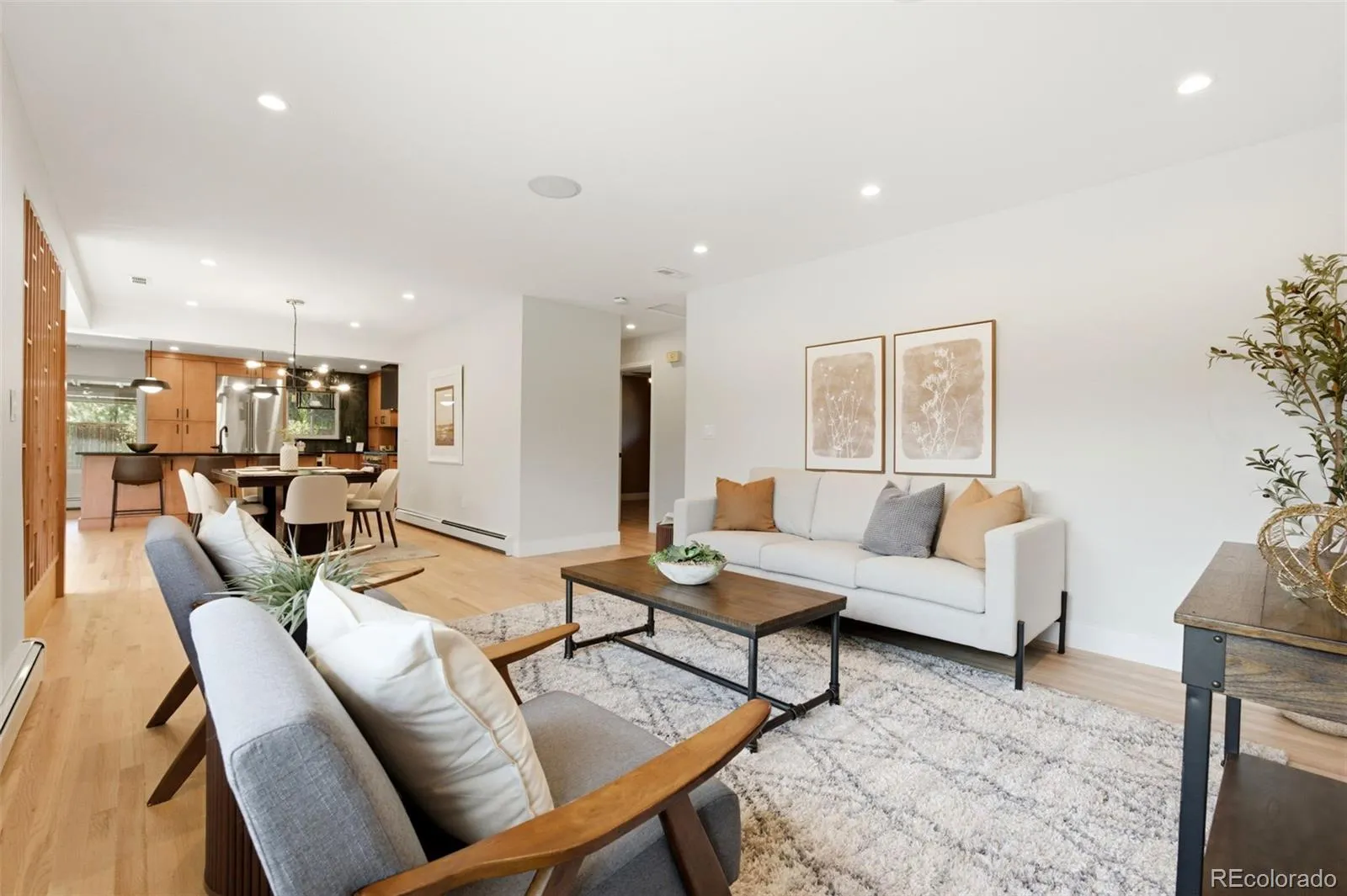 613 S Oneida Way Denver CO 80224 MLS #REC6658866 05022026162241 1600 6