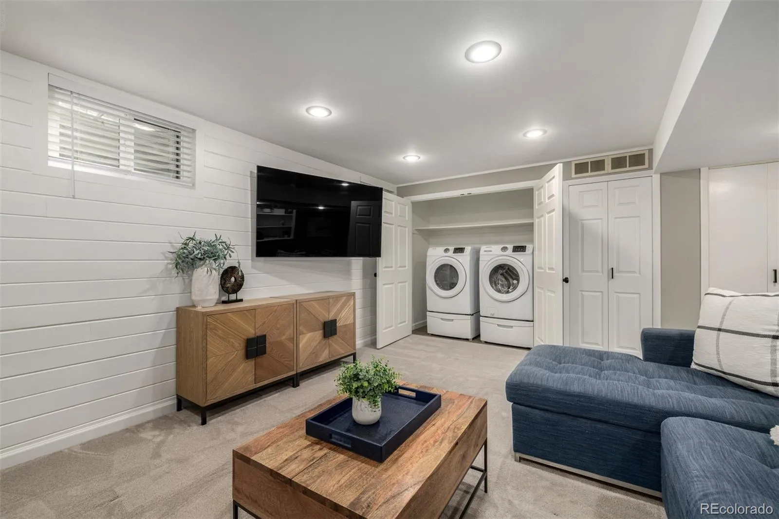 04072026032442 1600 33