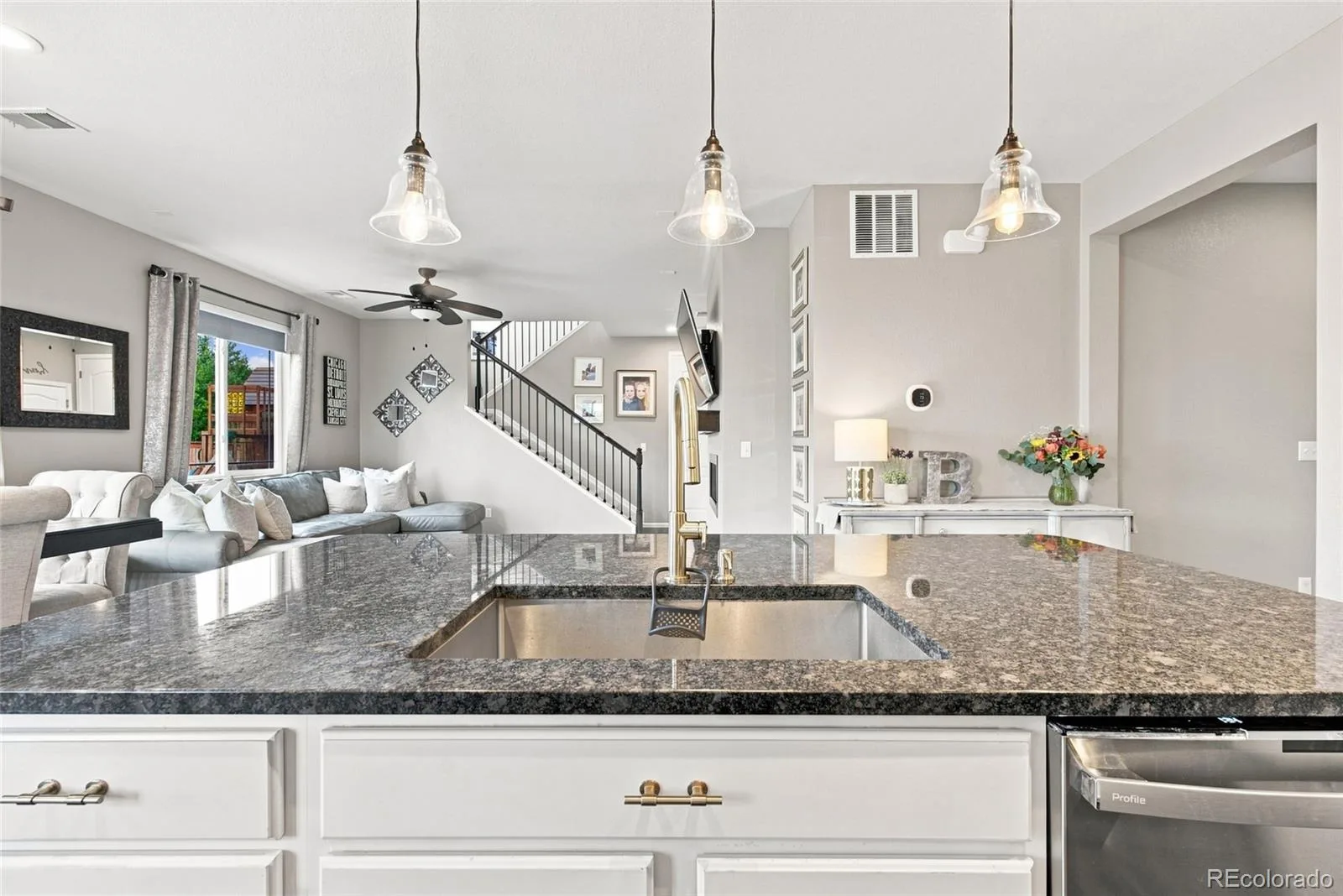 25647 E Maple Avenue Aurora CO 80018 | MLS #REC6661597 08132026190122 1600 30