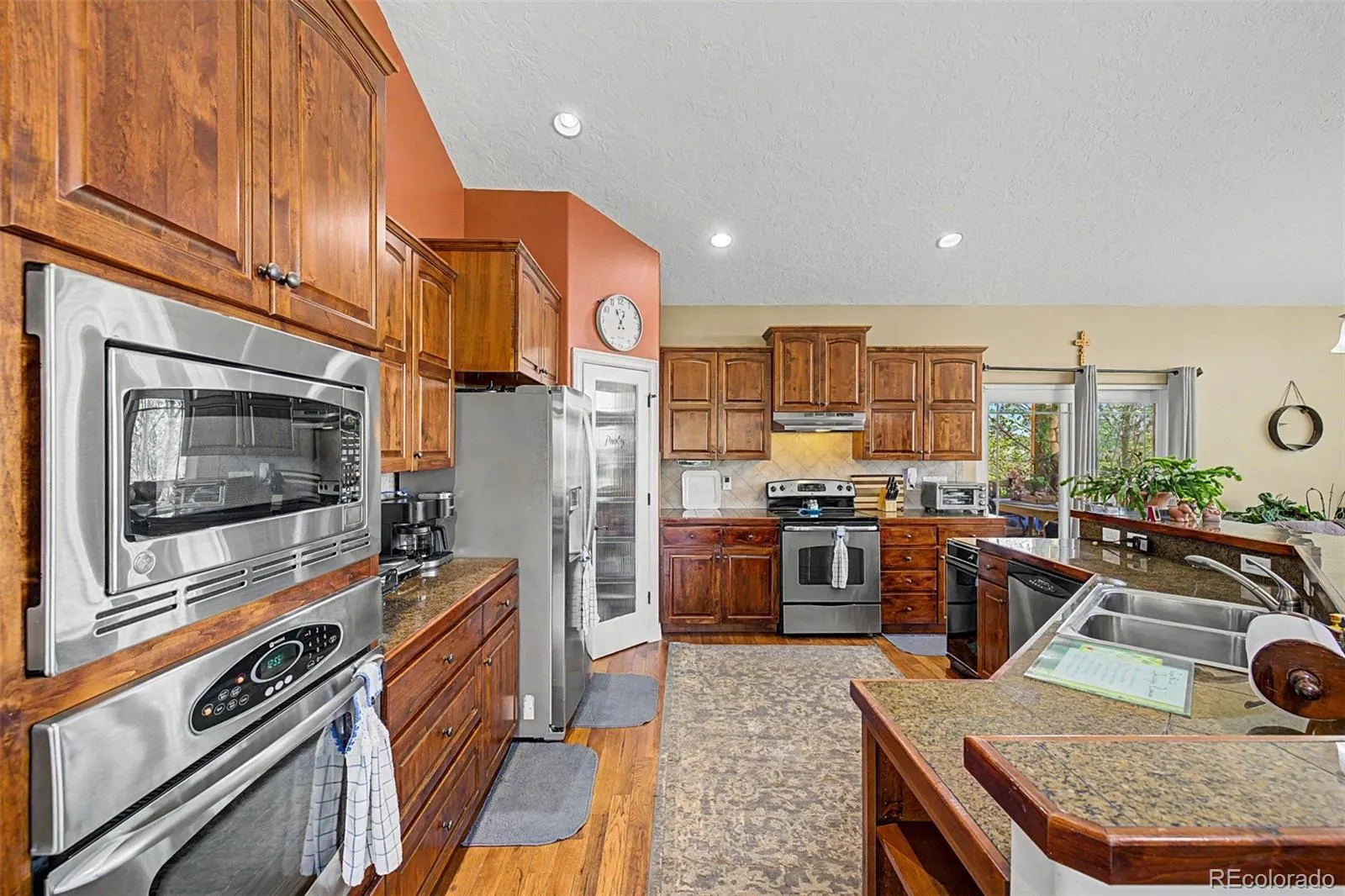 5046 Rangeview Avenue Longmont CO 80504 | MLS #REC6661954 04272026173727 1600 8