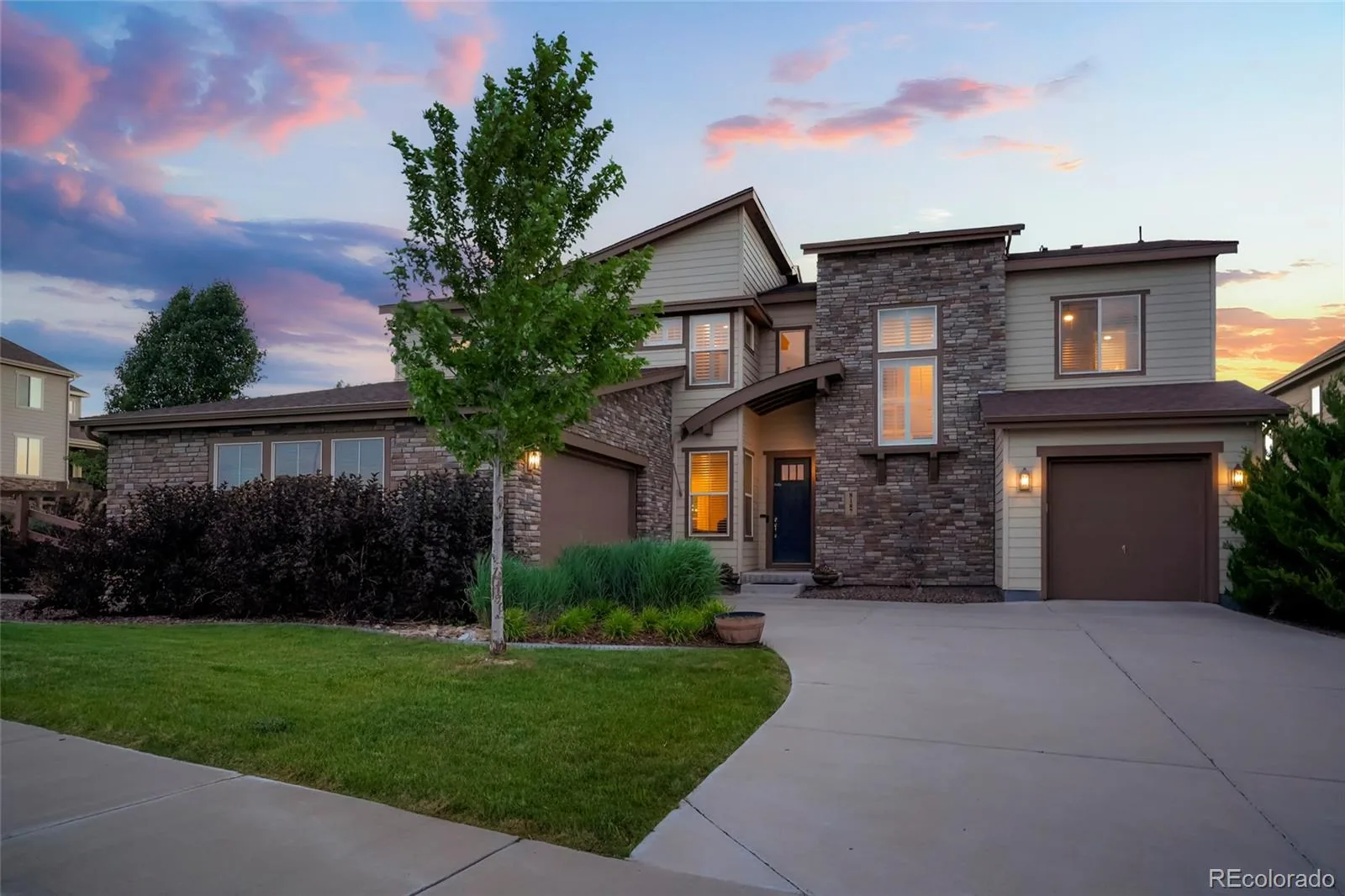 8187 S Little River Way Aurora CO 80016 MLS #REC6667304 07102026172117 1600 1