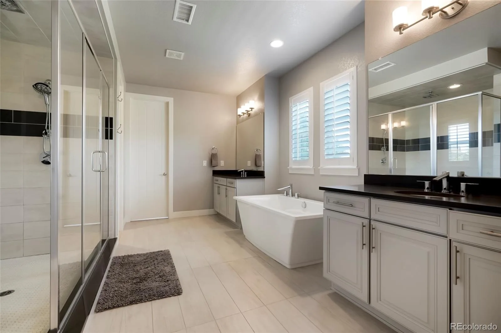 8187 S Little River Way Aurora CO 80016 MLS #REC6667304 07102026172117 1600 20