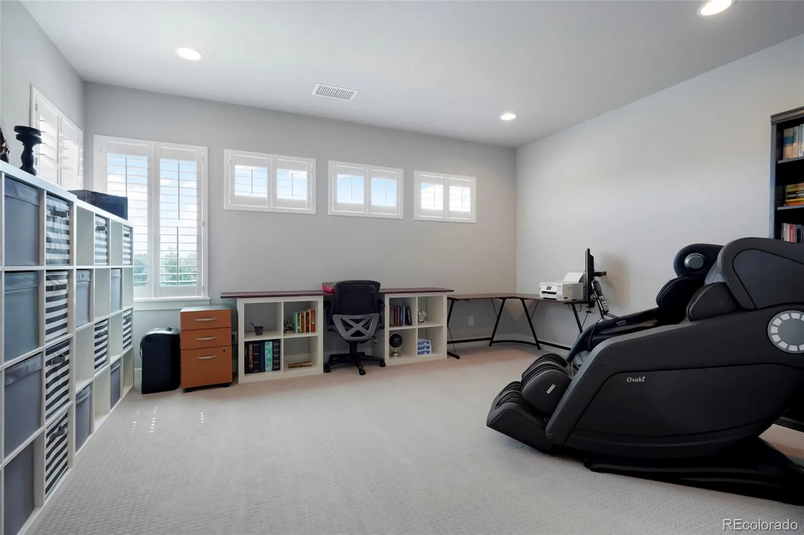 8187 S Little River Way Aurora CO 80016 MLS #REC6667304 07102026172117 1600 27