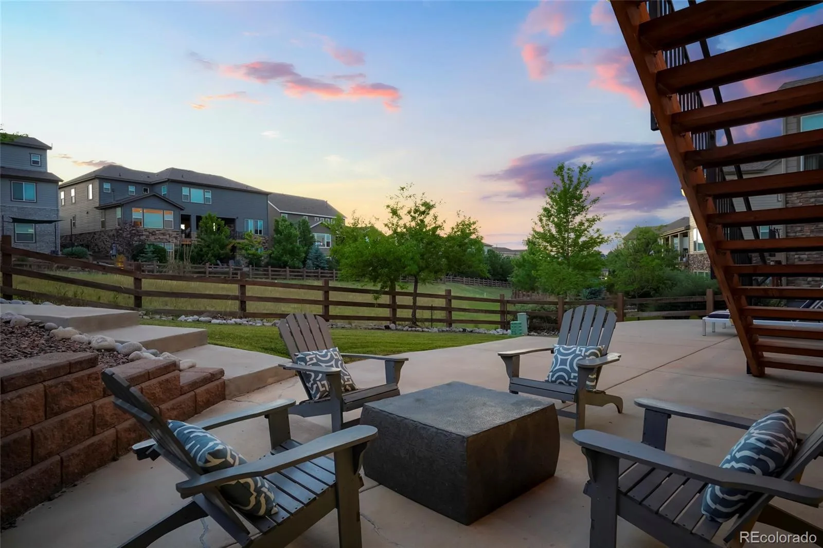 8187 S Little River Way Aurora CO 80016 MLS #REC6667304 07102026172117 1600 33