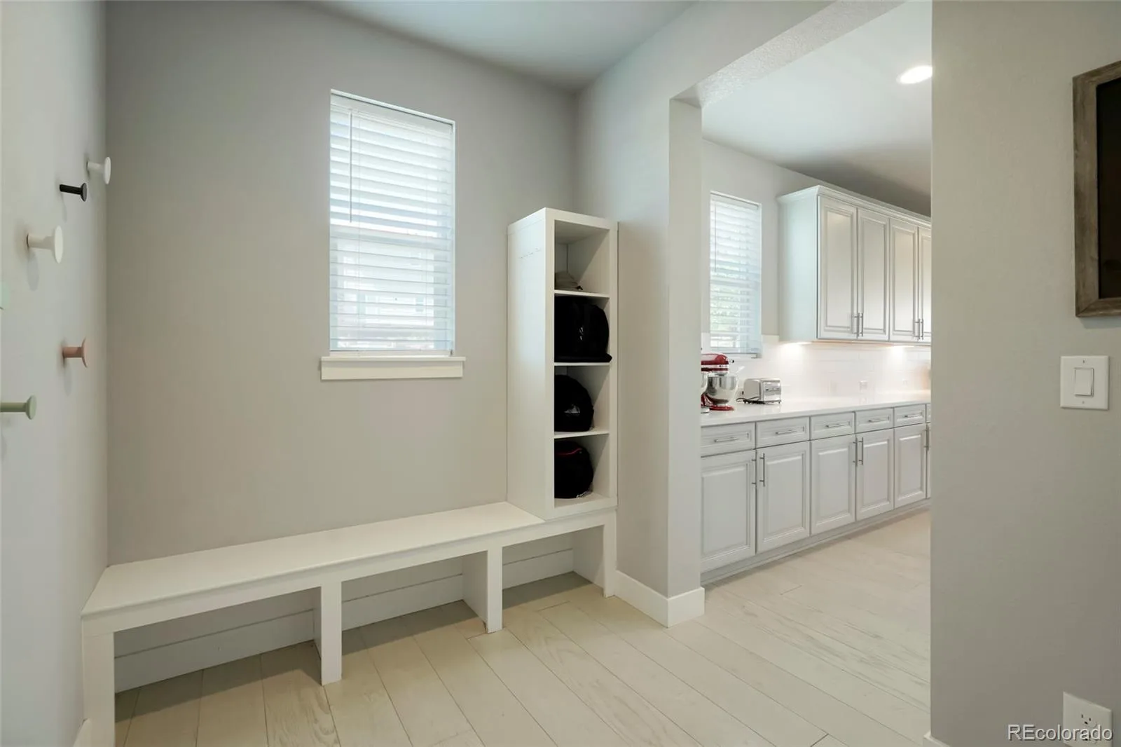 8187 S Little River Way Aurora CO 80016 MLS #REC6667304 07102026172117 1600 9