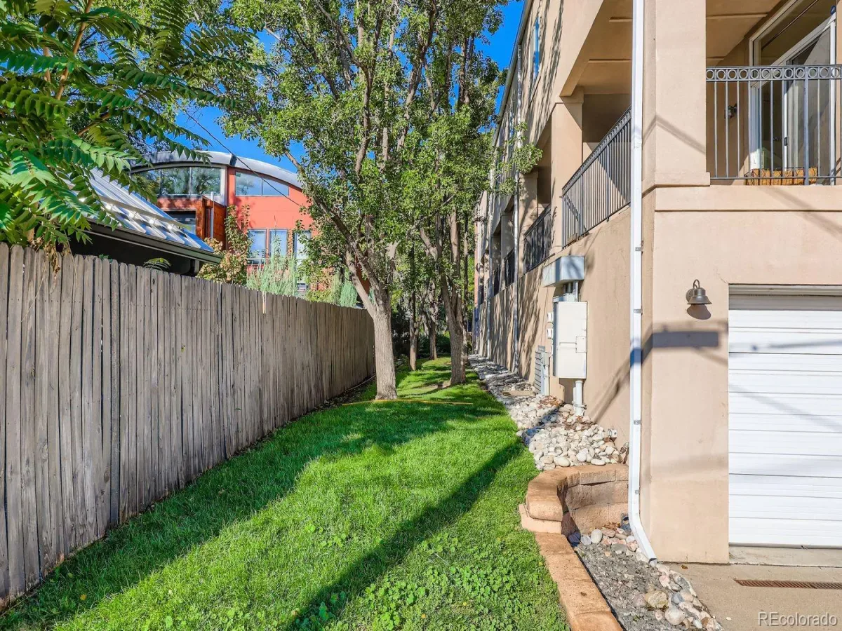 03312026040610 1200 20