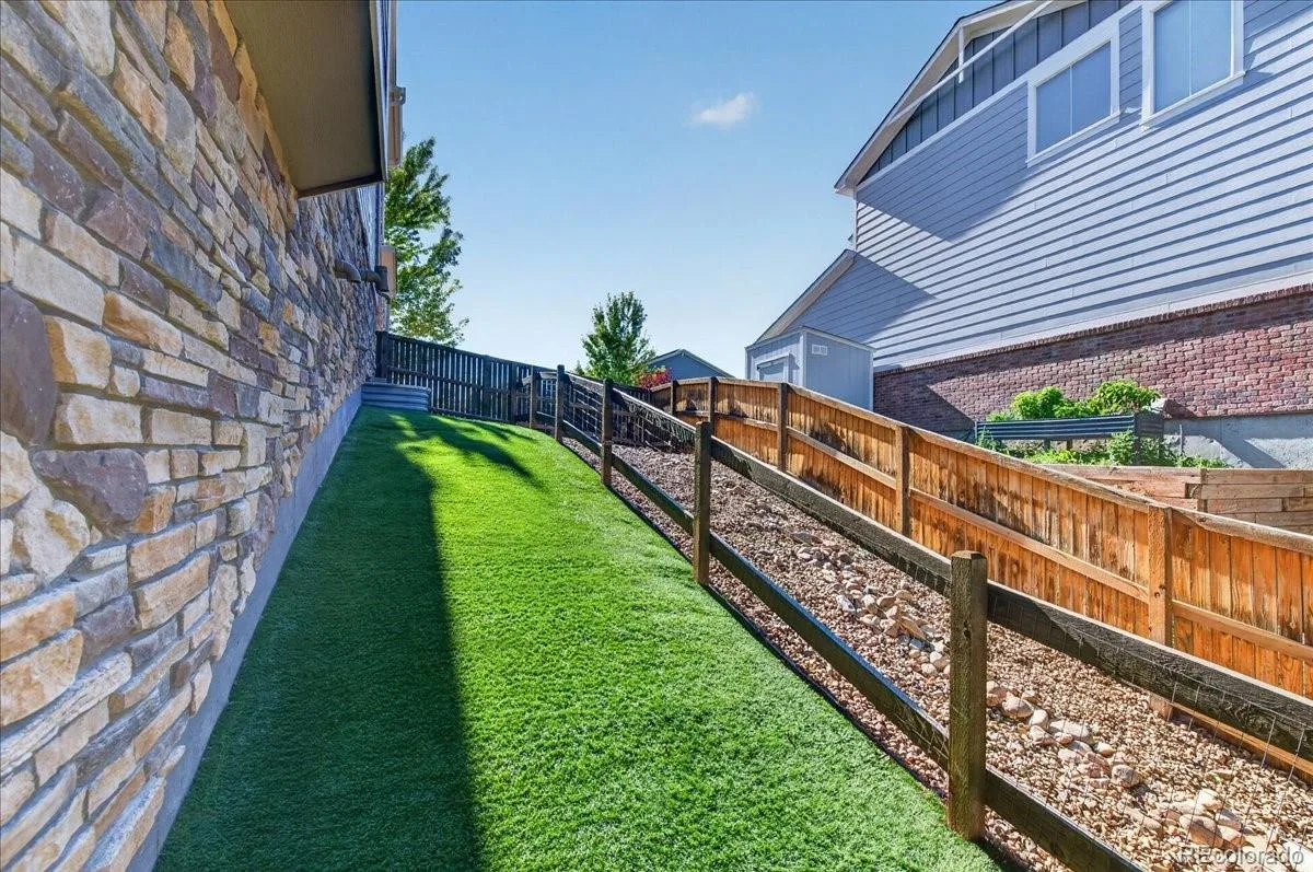 5682 S Flat Rock Way Aurora CO 80016 | MLS #REC6669858 08242026013259 1200 32