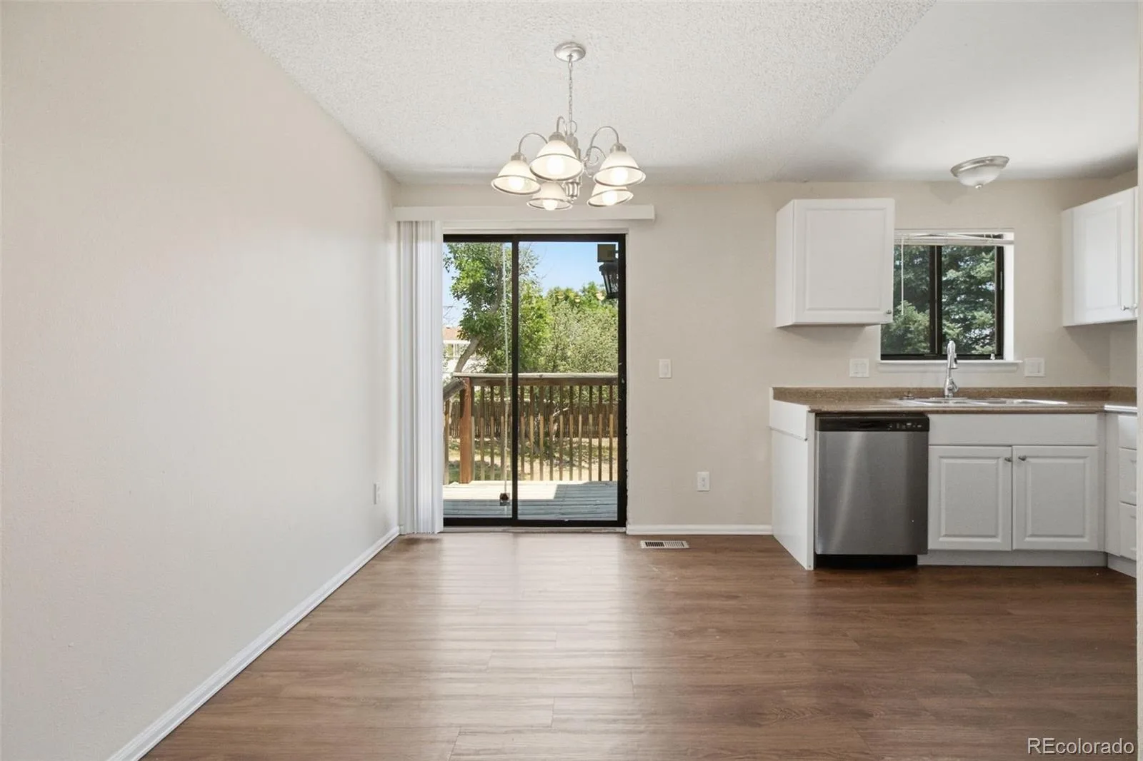 9525 W David Avenue Littleton CO 80128 | MLS #REC6670938 07152026082217 1600 13
