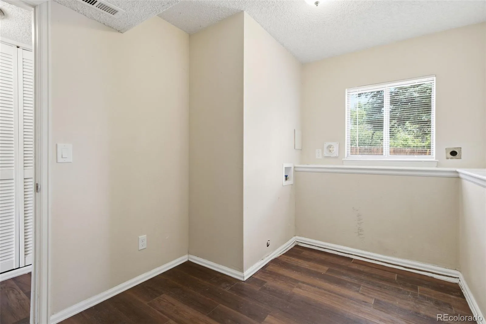 9525 W David Avenue Littleton CO 80128 | MLS #REC6670938 07152026082217 1600 30
