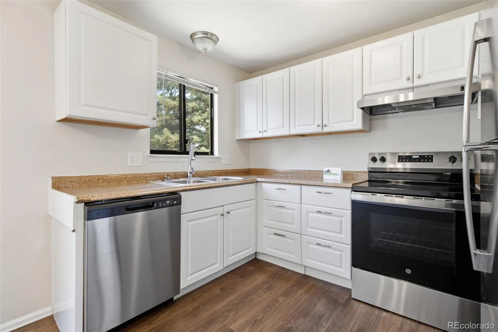 9525 W David Avenue Littleton CO 80128 | MLS #REC6670938 07152026082217 1600 7