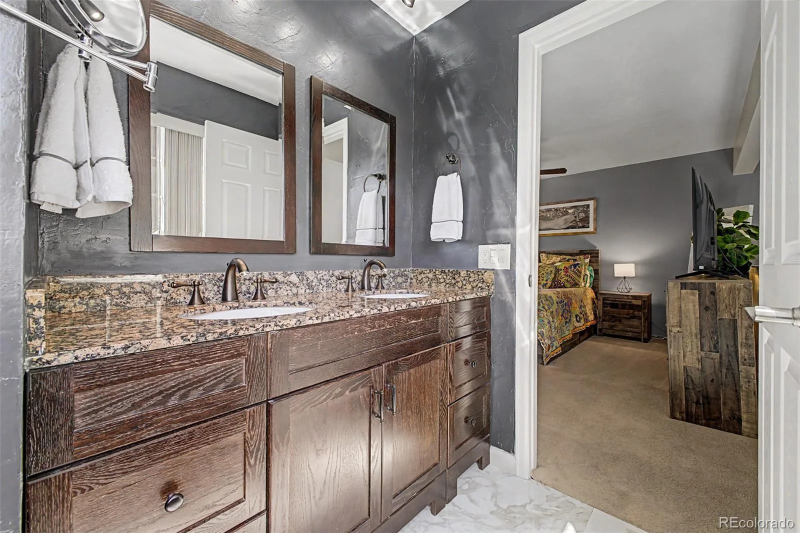 1955 S Xanadu Way Aurora CO 80014 | MLS #REC6671890 08092026143334 1600 14