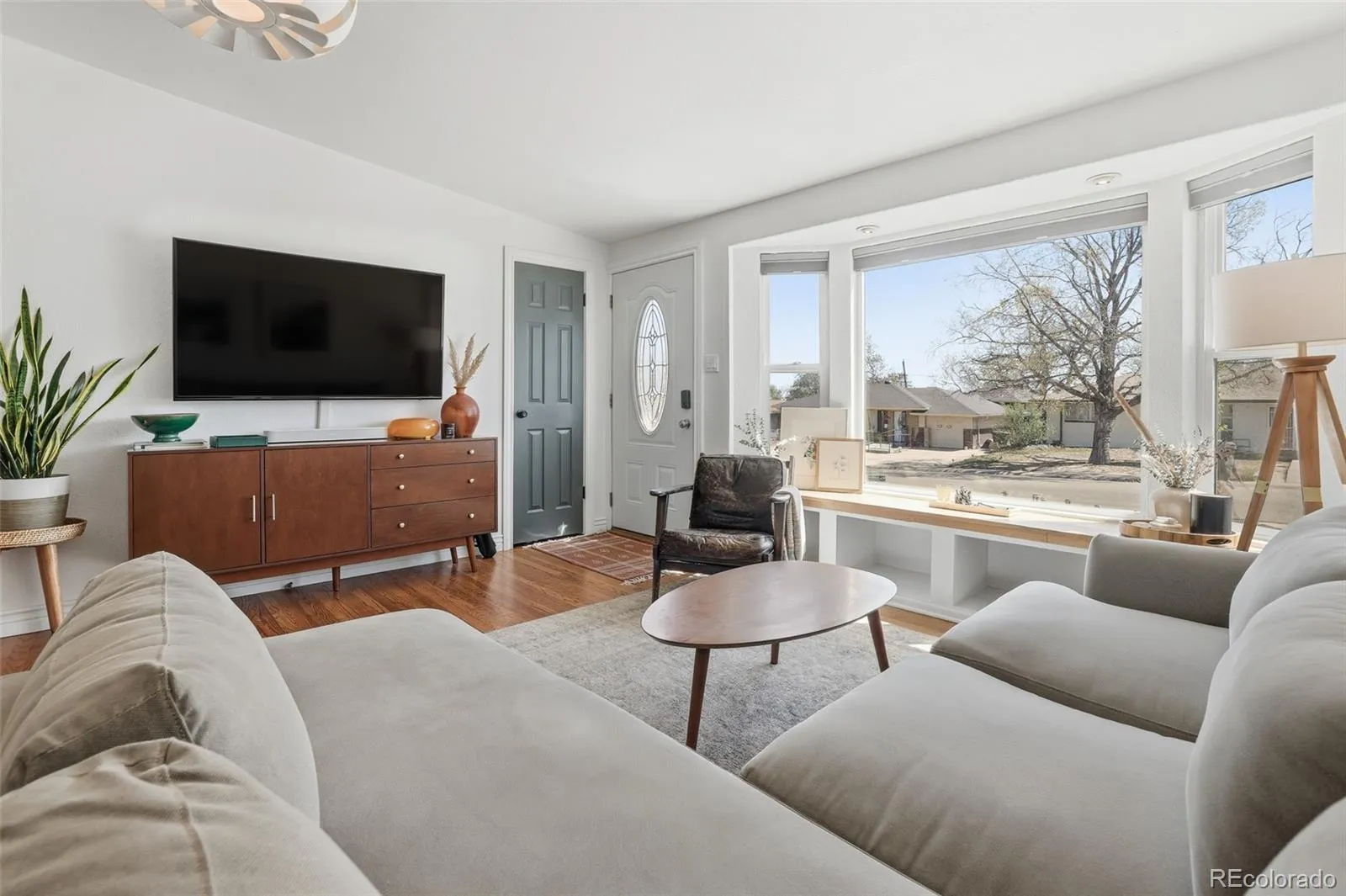 04212026193953 1600 8