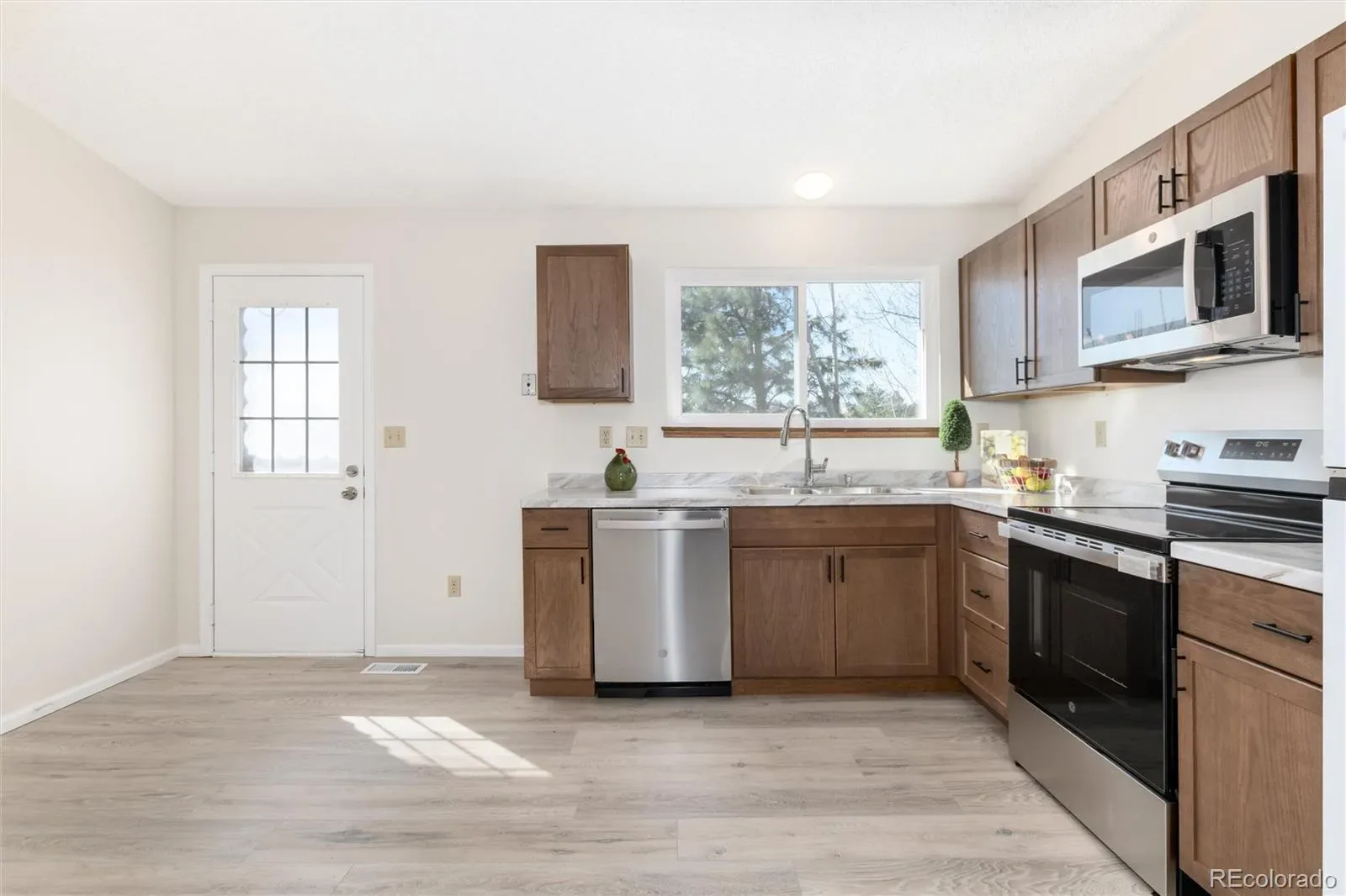 03272026223712 1600 3