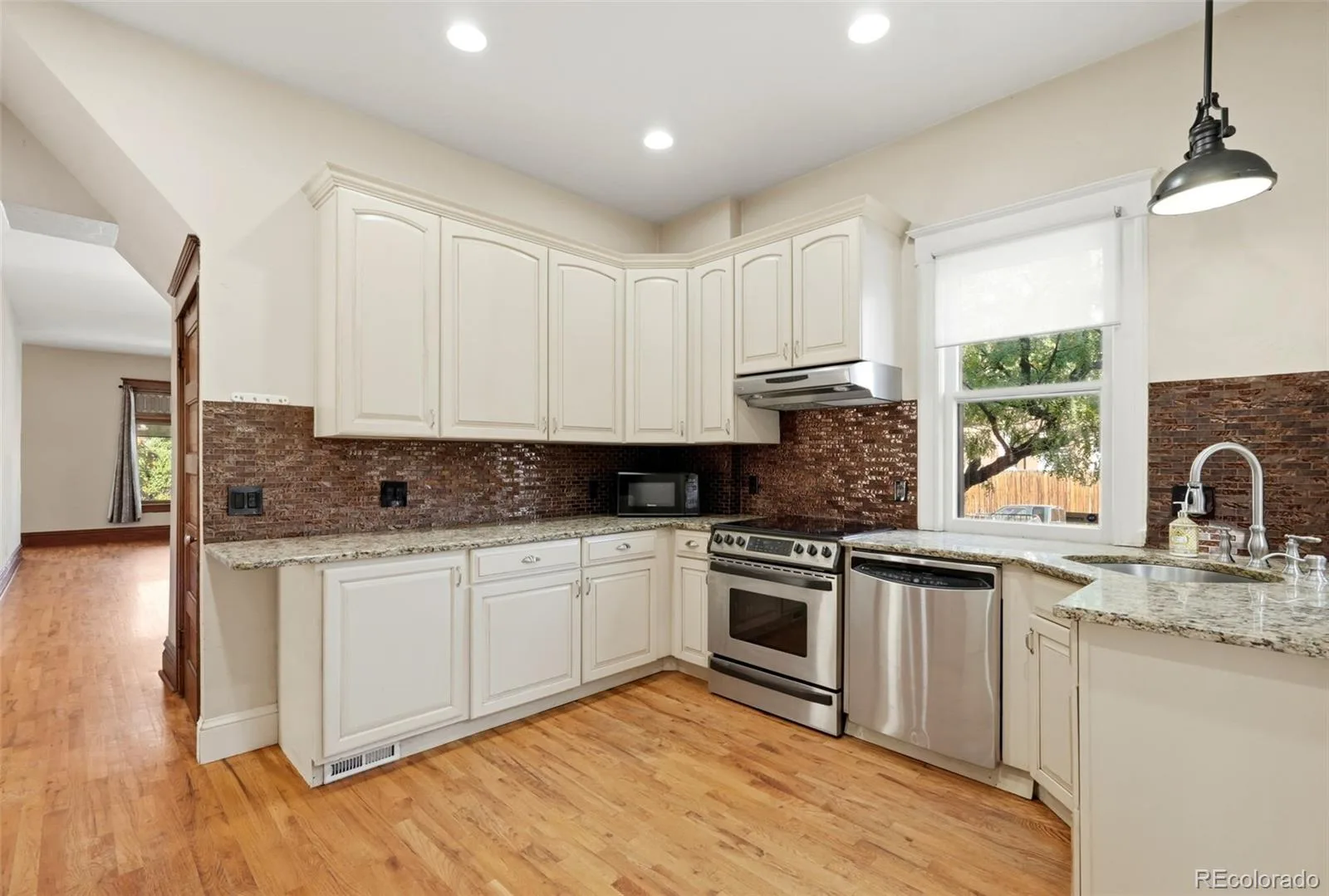 400 S Sherman Street Denver CO 80209 | MLS #REC6678101 10092026014859 1600 19