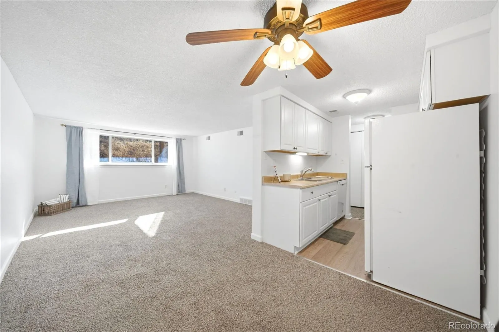 190 E Highline Circle #107 Centennial CO 80122 MLS #REC6680267 04072026172125 1600 5