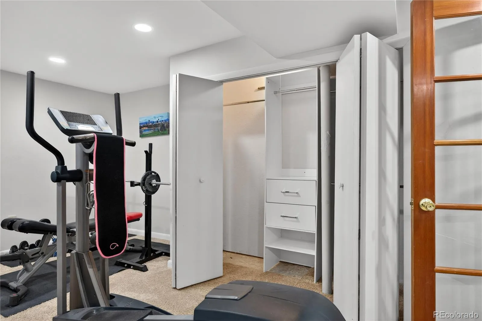 04102026152543 1600 24