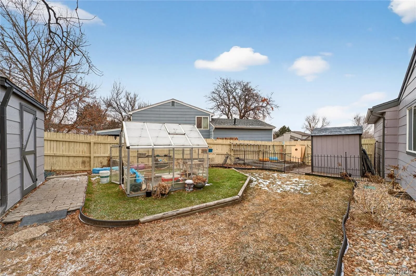 04102026152543 1600 35