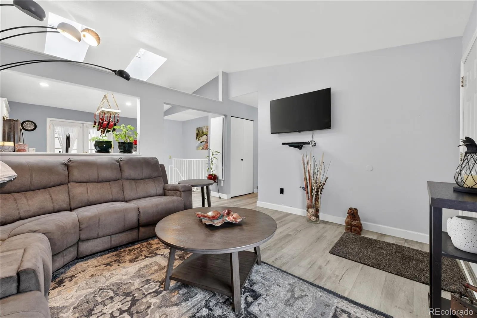 04102026152543 1600 4