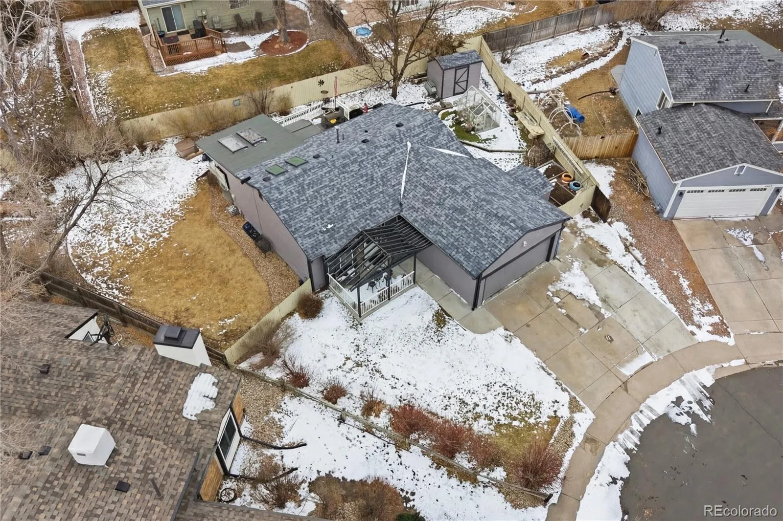 04102026152543 1600 40