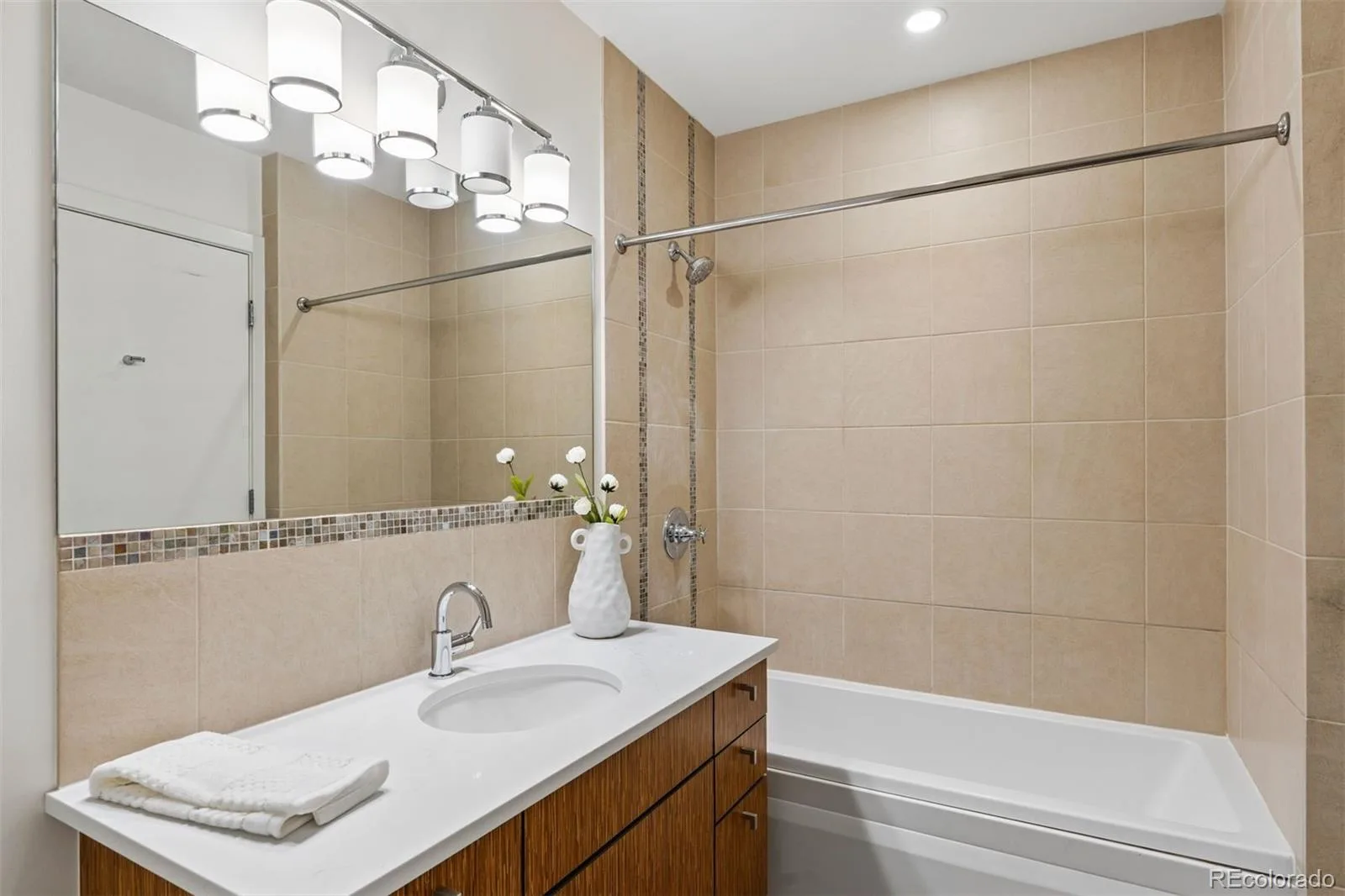 410 Acoma Street #305 Denver CO 80204 | MLS #REC6684331 09252026175541 1600 20