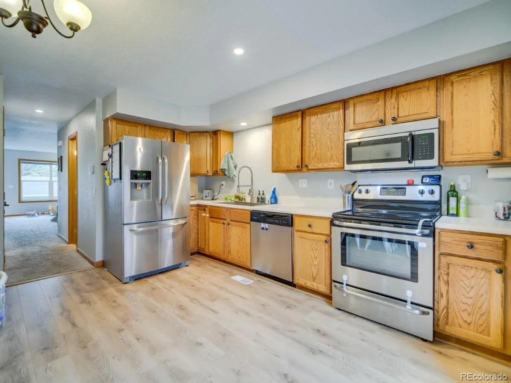 2108 Oakcrest Circle Castle Rock CO 80104 | MLS #REC6684470 07142026191354 1024 5