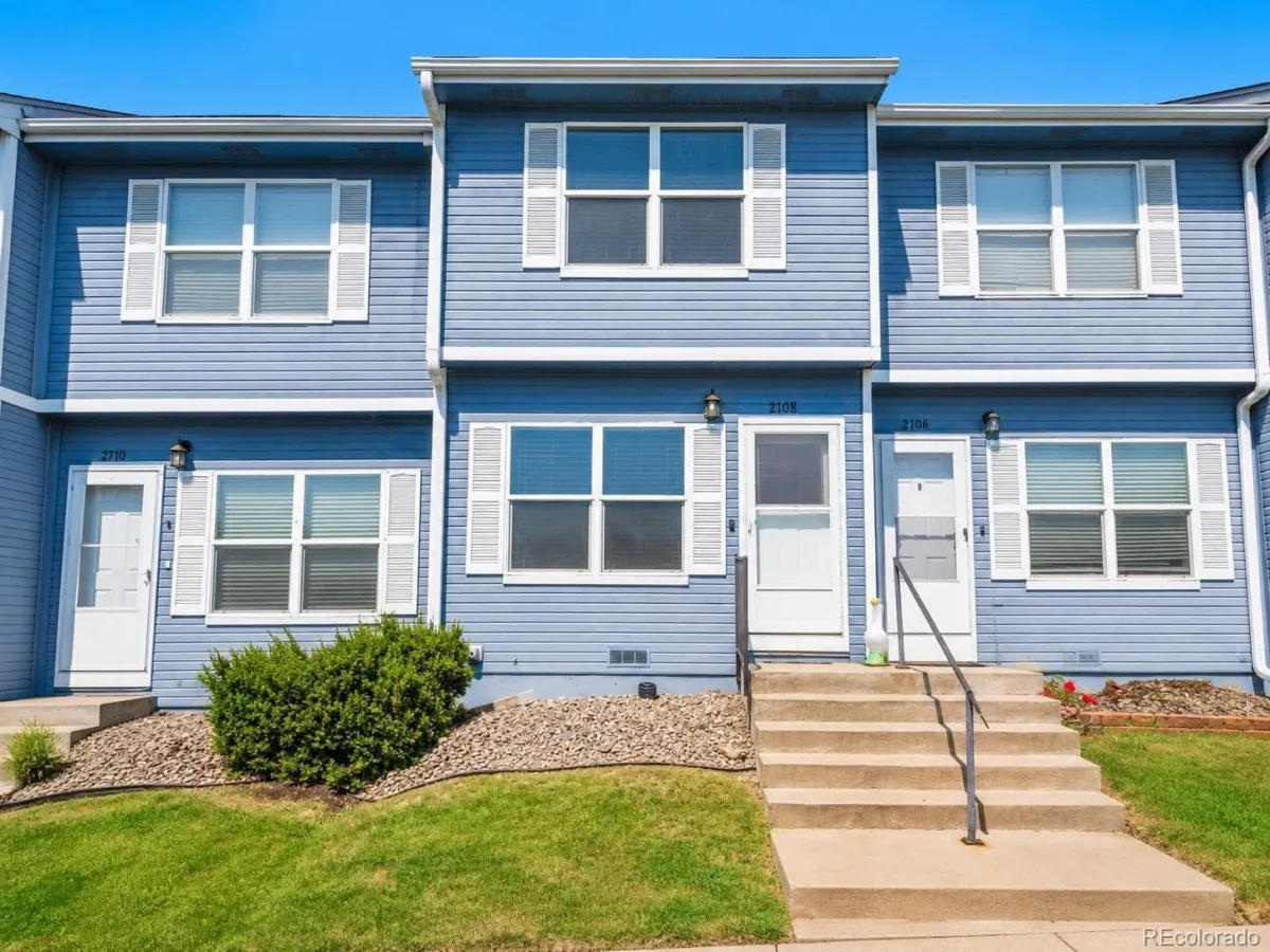2108 Oakcrest Circle Castle Rock CO 80104 | MLS #REC6684470 07142026191354 1200 1