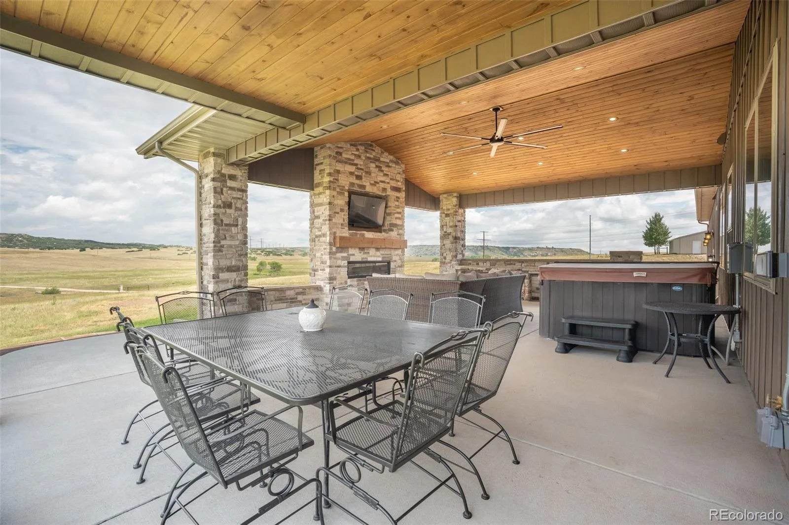 4166 S Castlewood Canyon Road Castle Rock CO 80104 | MLS #REC6686540 07072026202603 1600 36