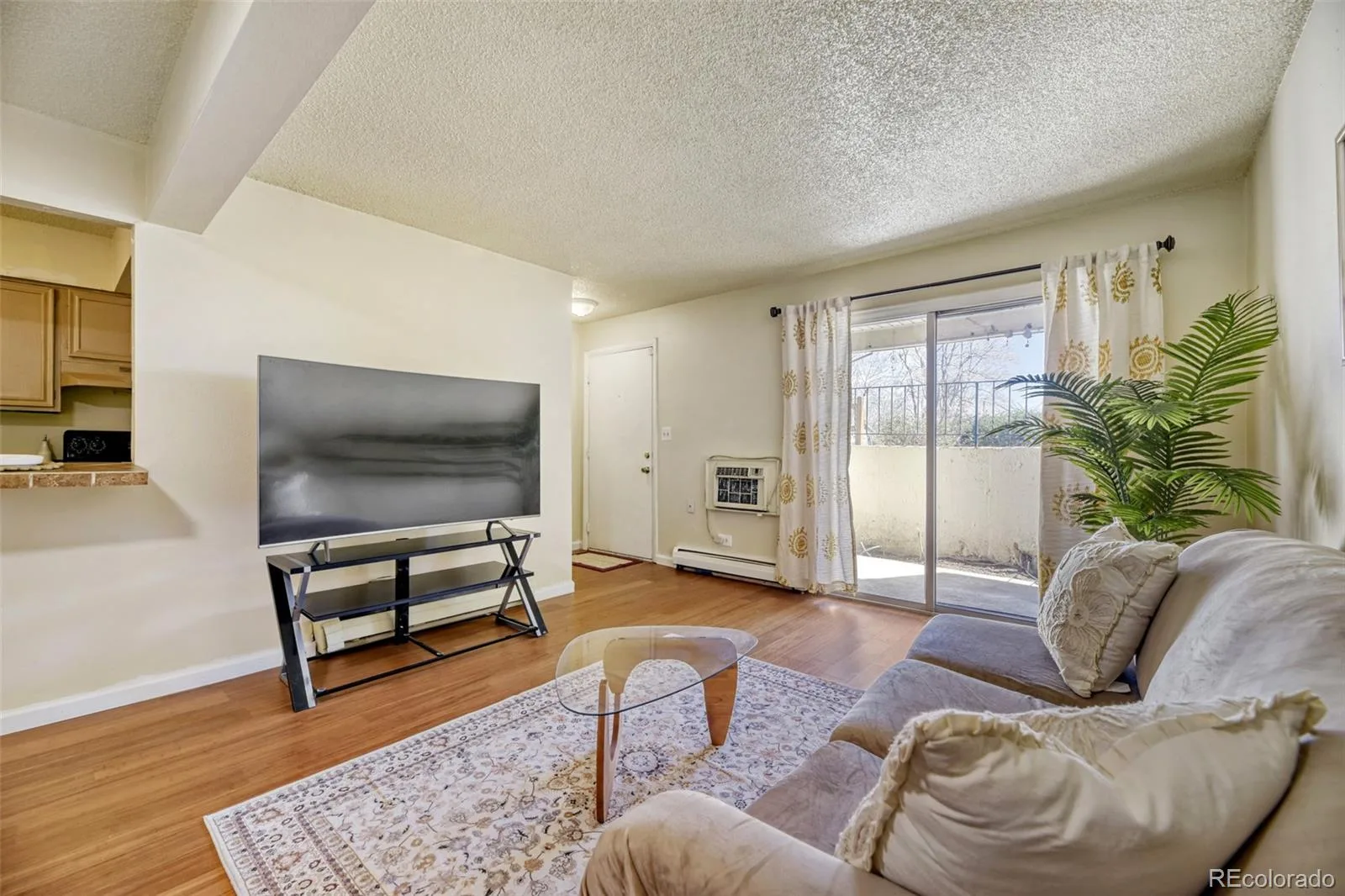 4641 S Lowell Boulevard #B Denver CO 80236 | MLS #REC6686734 08172026231119 1600 2