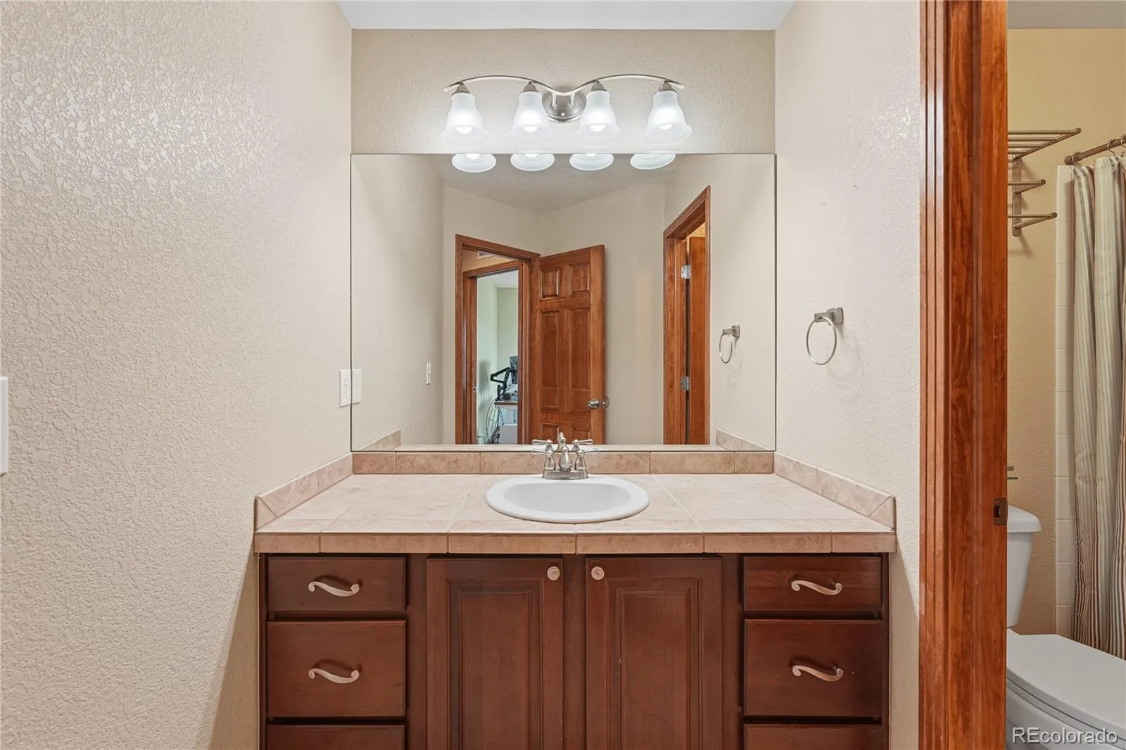 14241 Waterside Lane Broomfield CO 80023 MLS #REC6687294 06172026132027 1600 21
