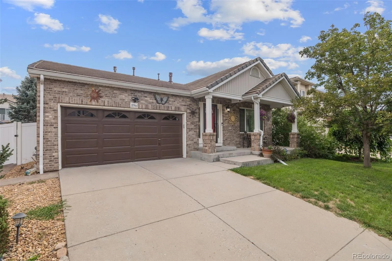 18944 Burlington Place Denver CO 80249 | MLS #REC6688545 09222026141110 1600 1