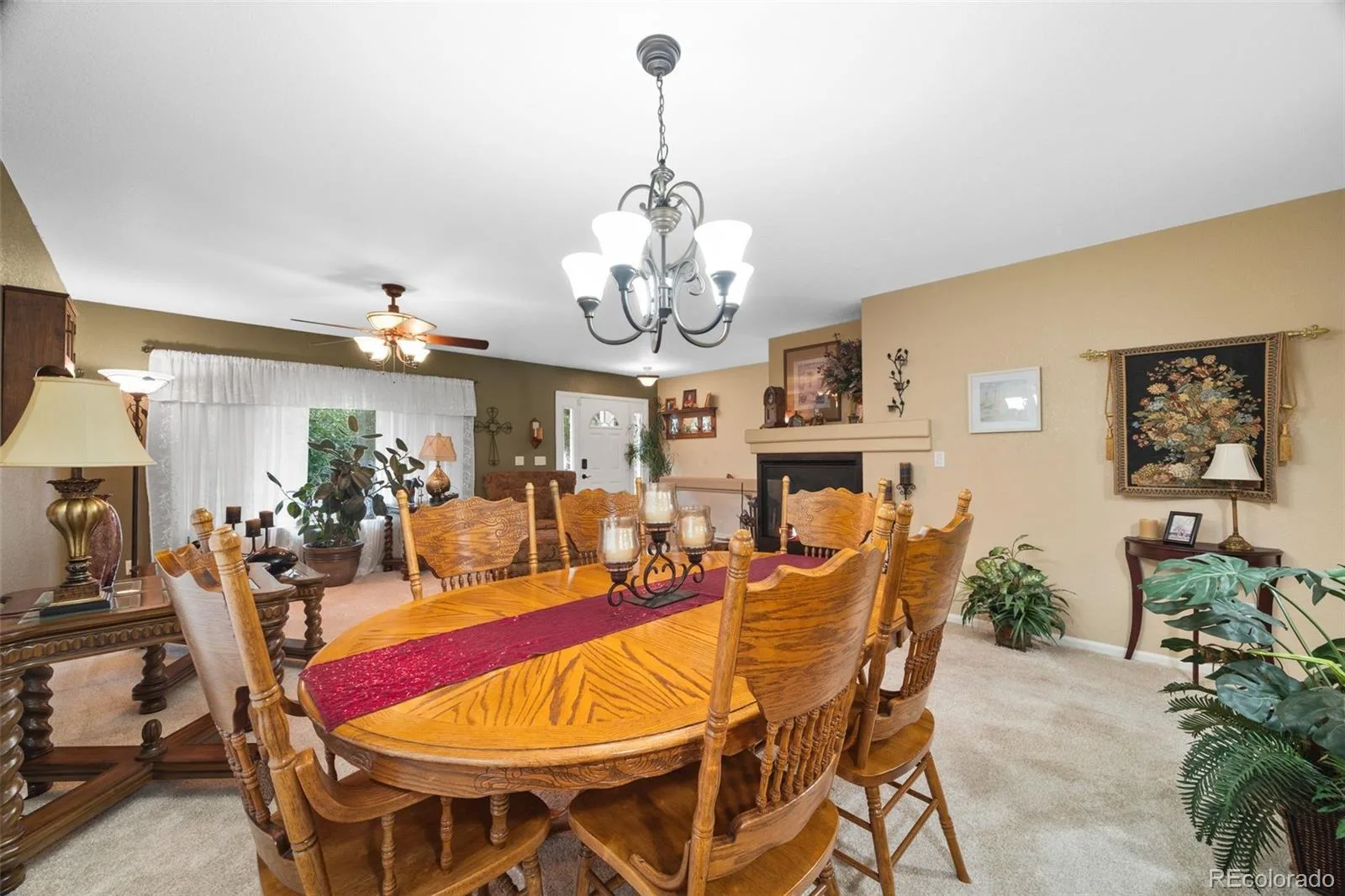 18944 Burlington Place Denver CO 80249 | MLS #REC6688545 09222026141110 1600 10