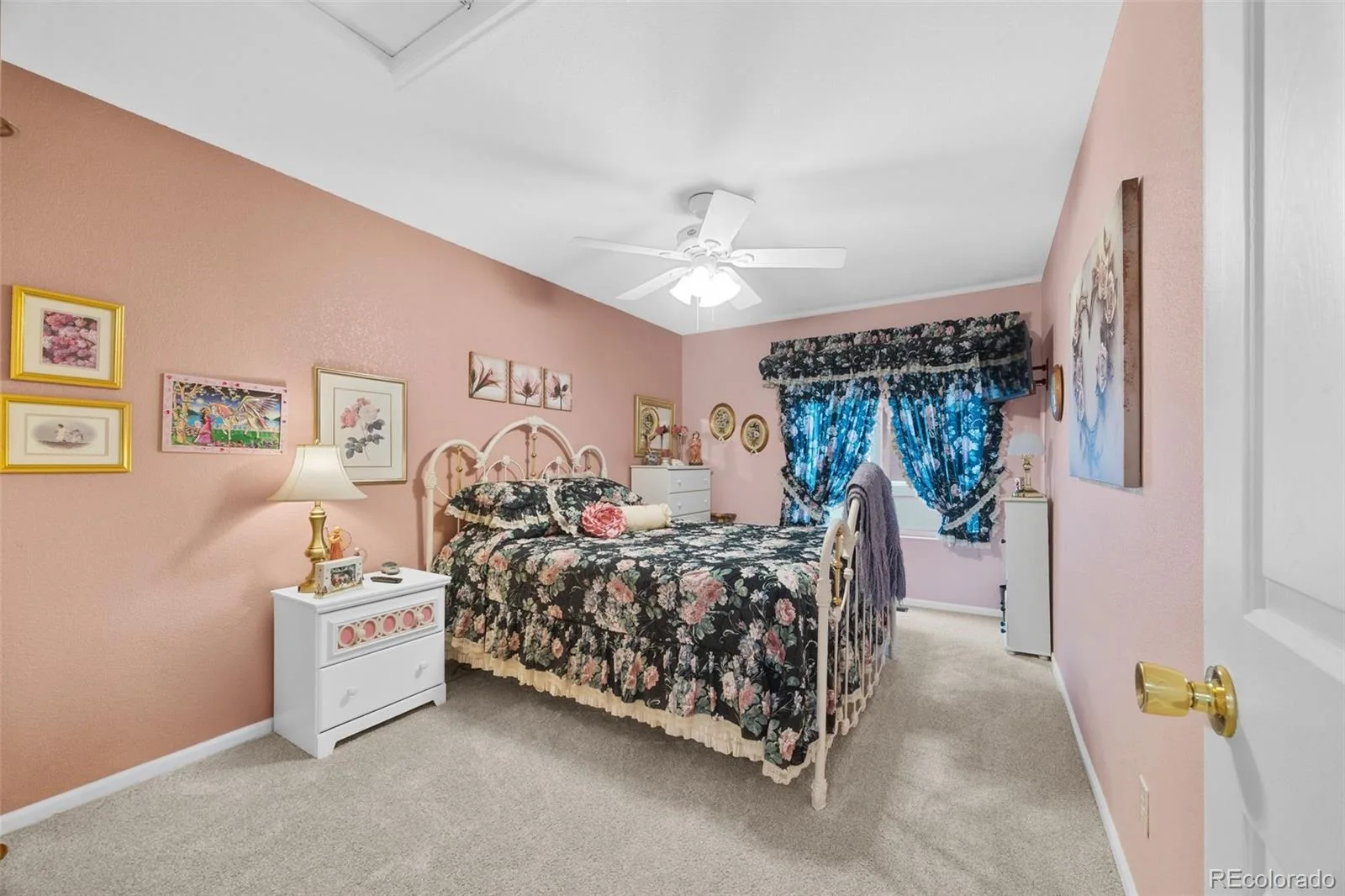 18944 Burlington Place Denver CO 80249 | MLS #REC6688545 09222026141110 1600 22